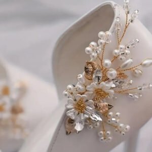 Shoe brooches