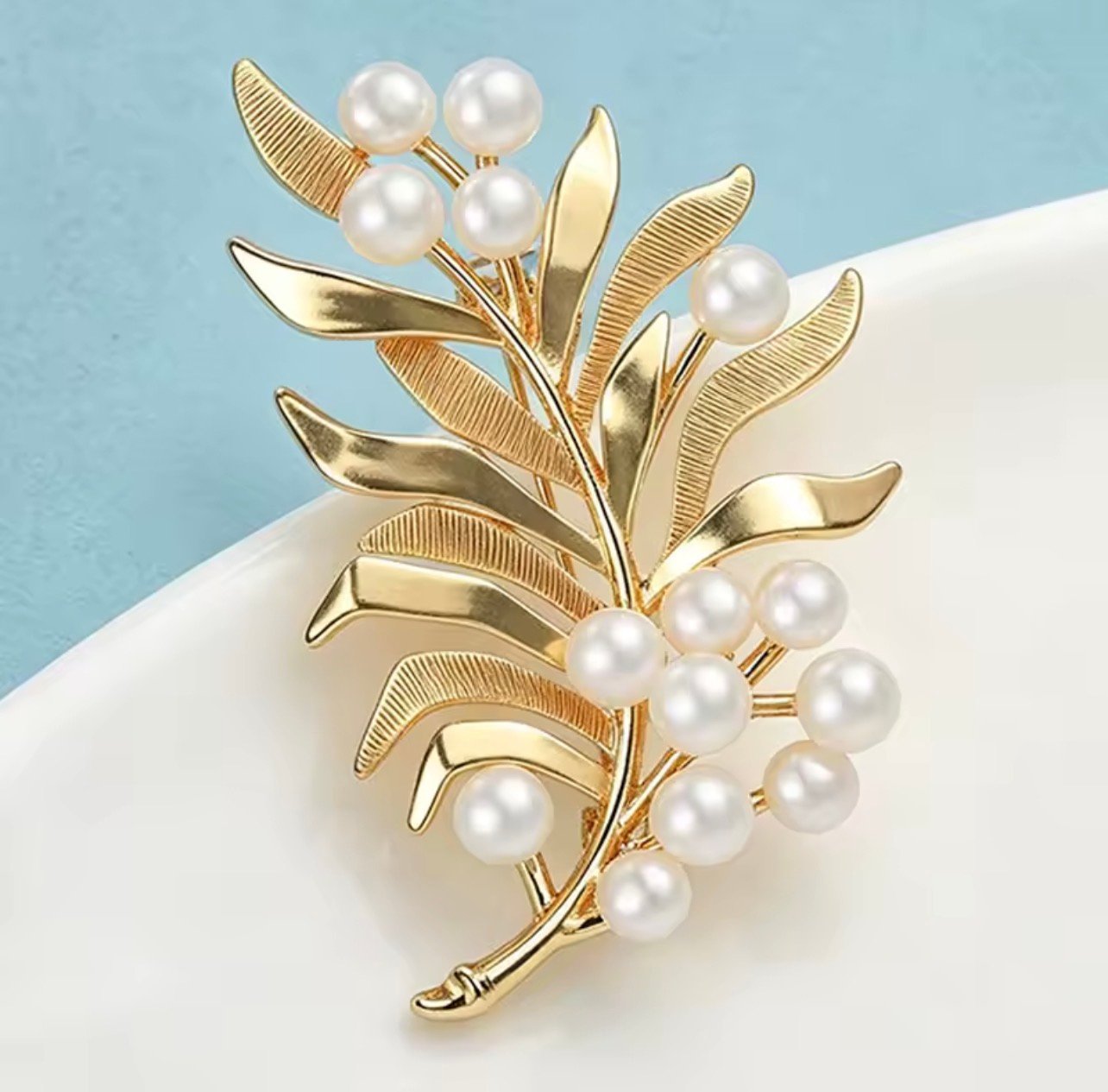 Gold & Pearl leaf - Image 1