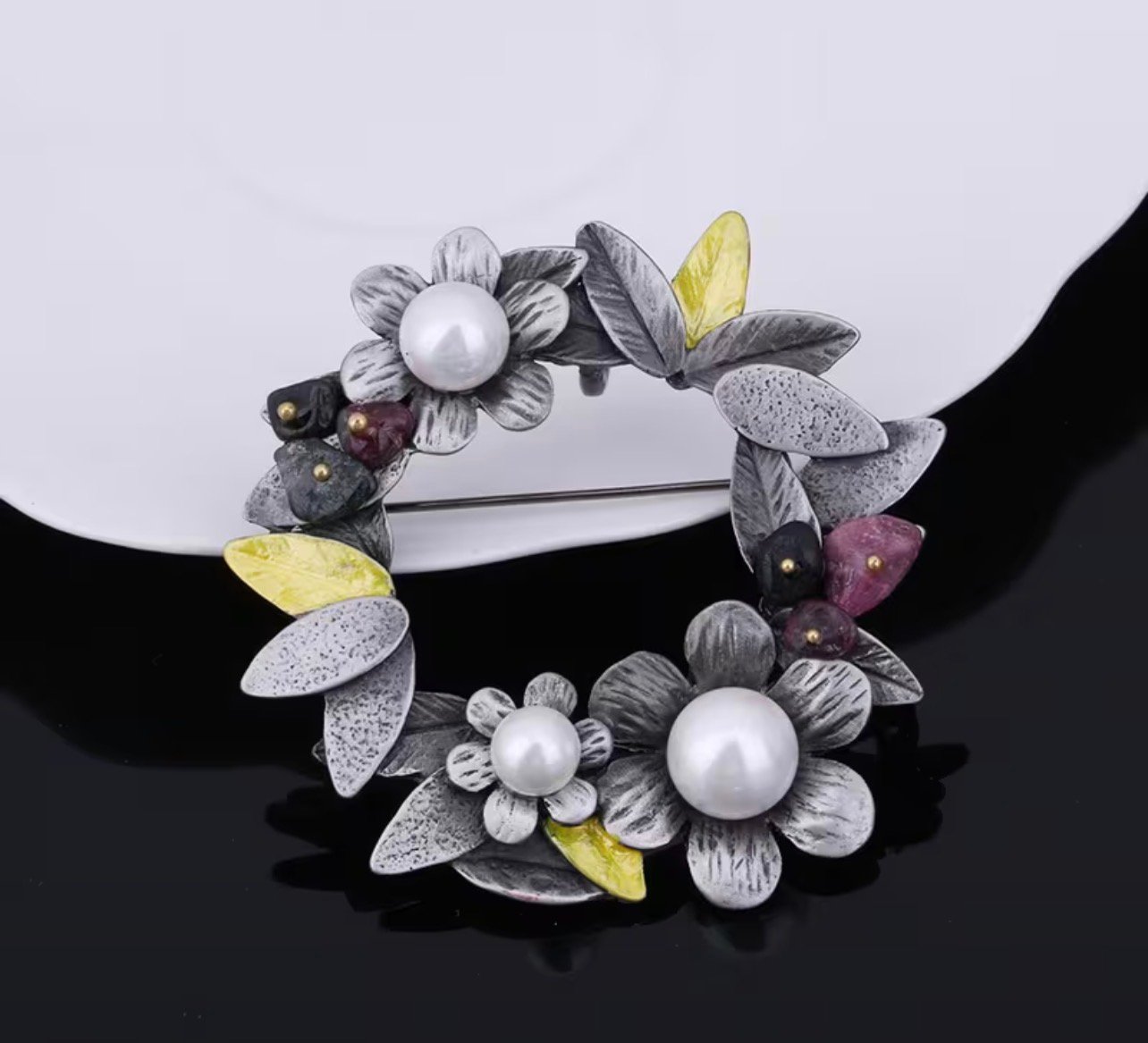 Heather grey wreath - Image 1