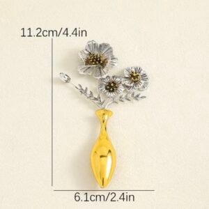 Vase of flowers - Image 2