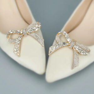 Glam rhinestone bow shoe brooch - Image 3