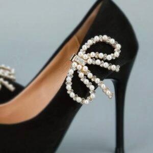 Pearly bow shoe brooch - Image 3