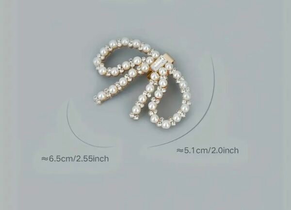 Pearly bow shoe brooch