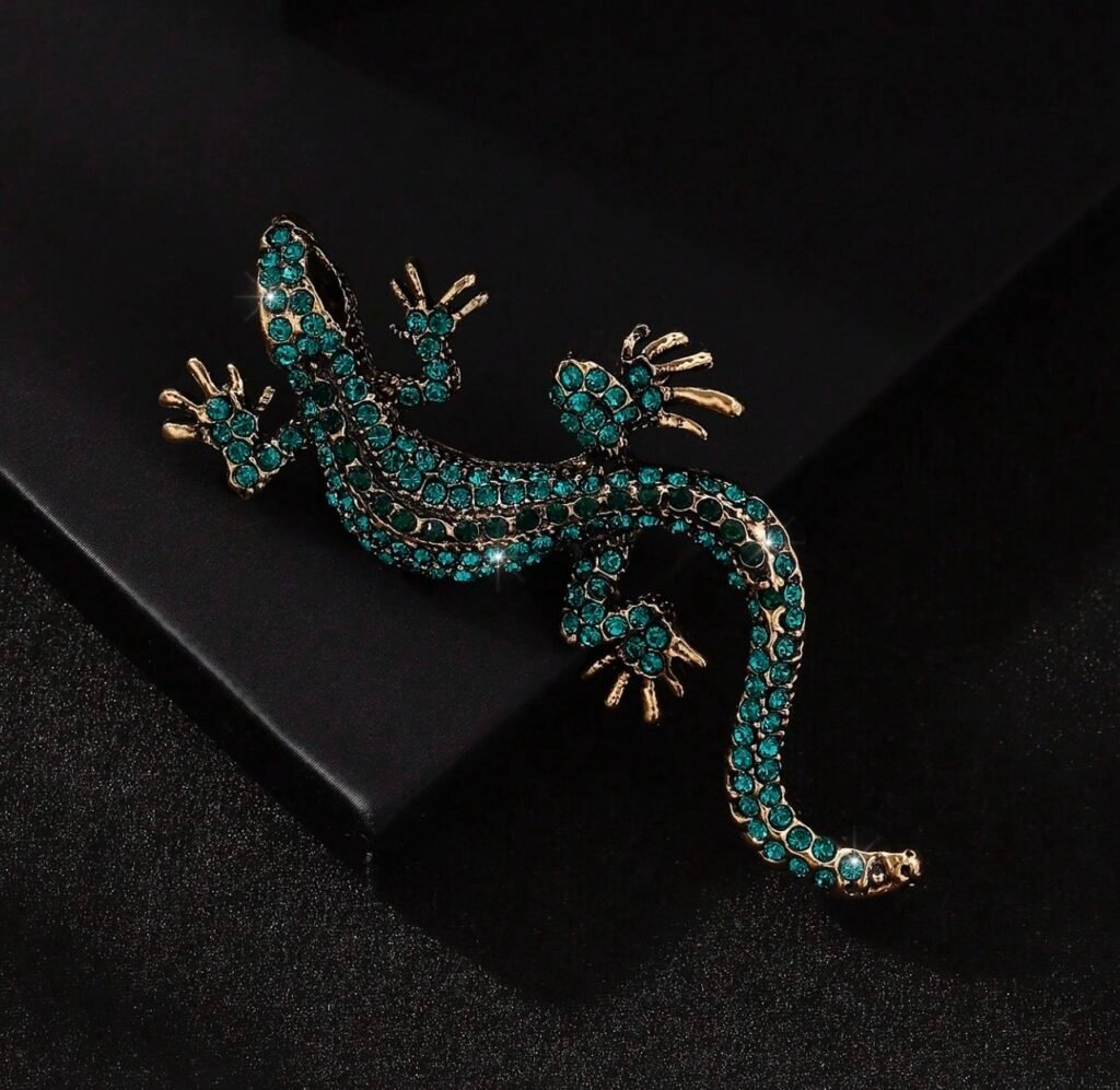 Turquoise gecko