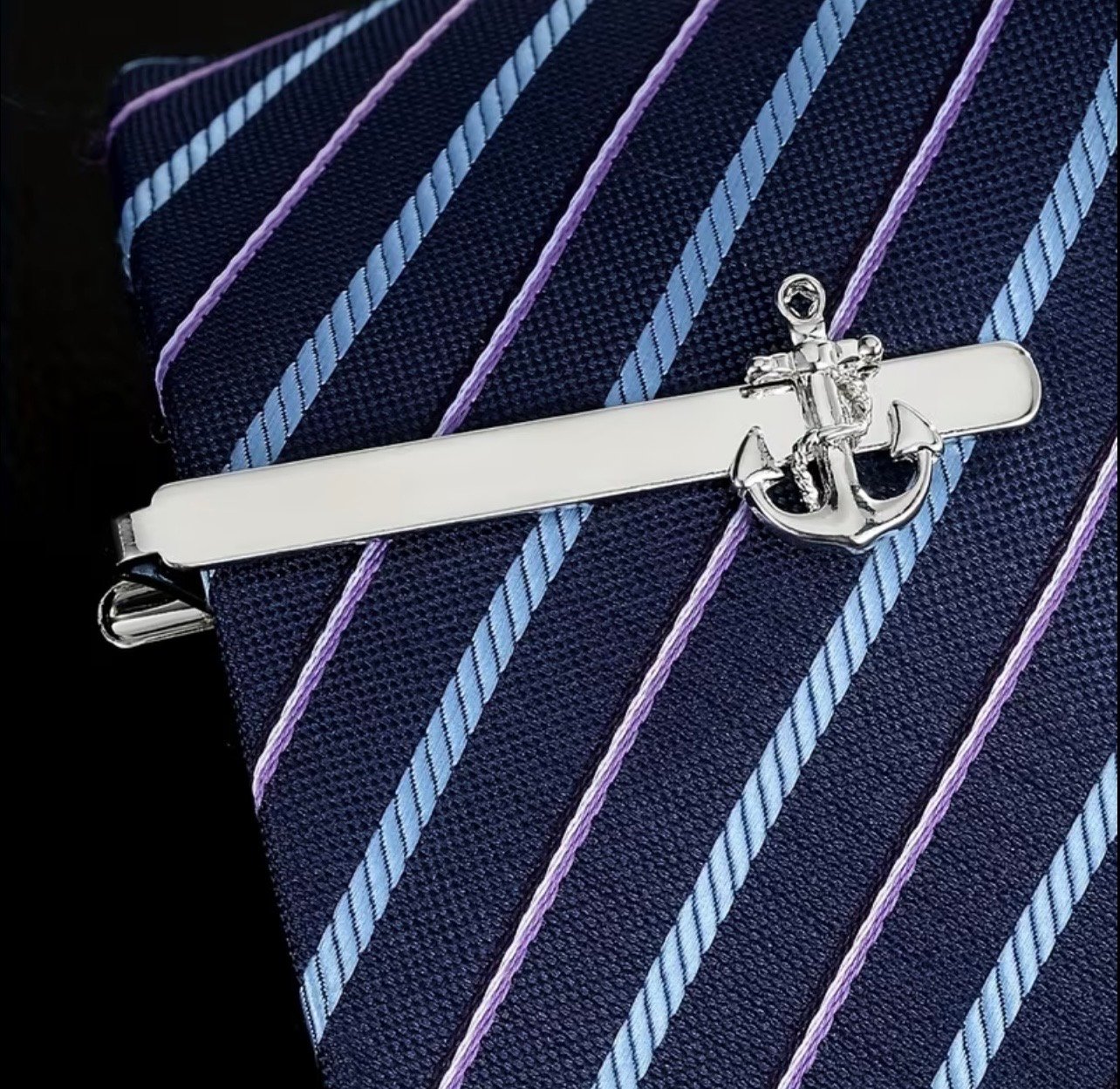 Silver anchor tie pin - Image 1