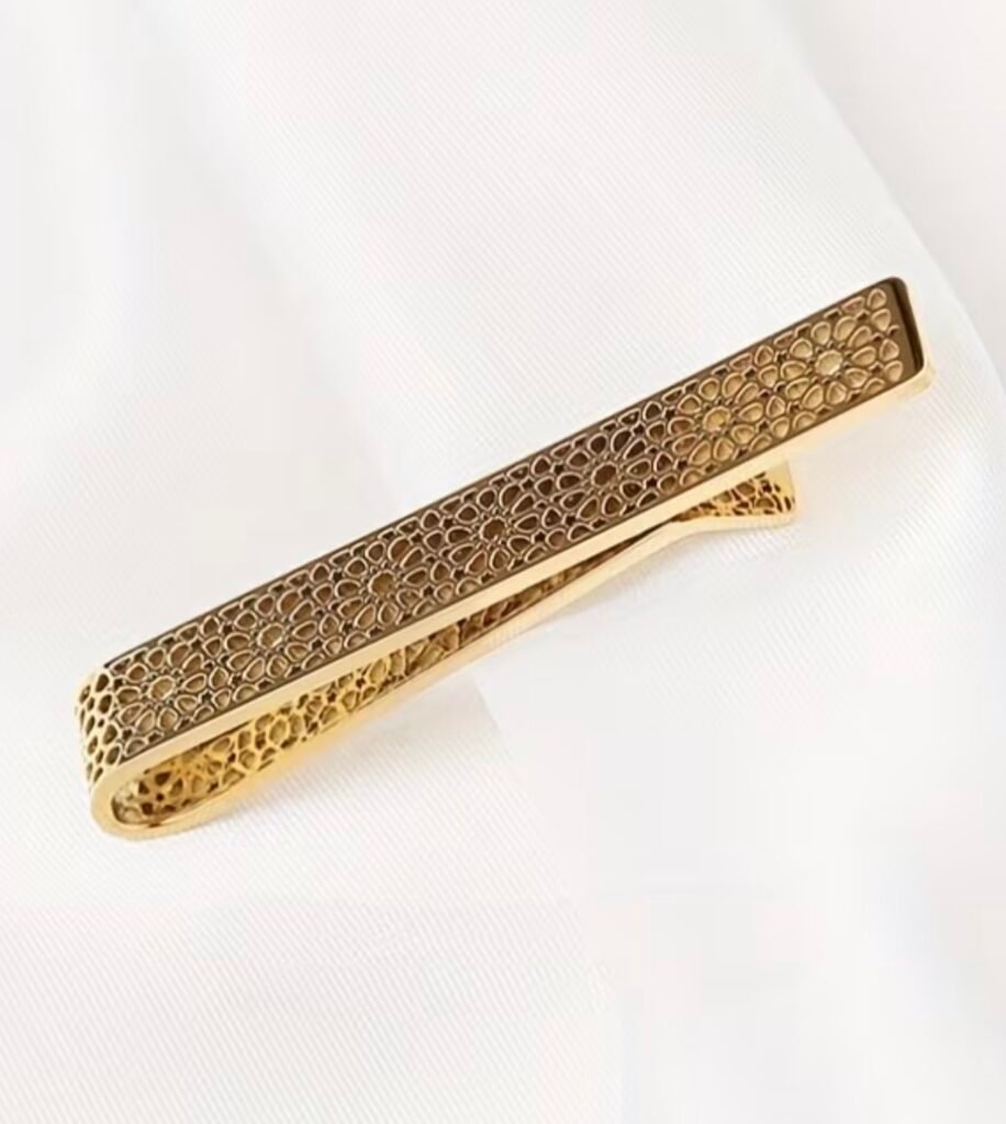 Gold textured tie pin