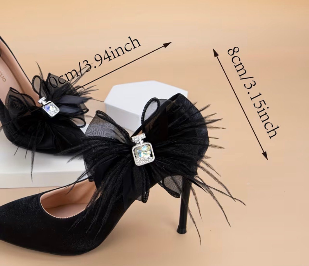 Black feather shoe brooch - Image 2