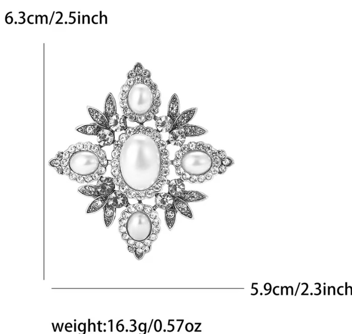 Silver and pearls - Image 2