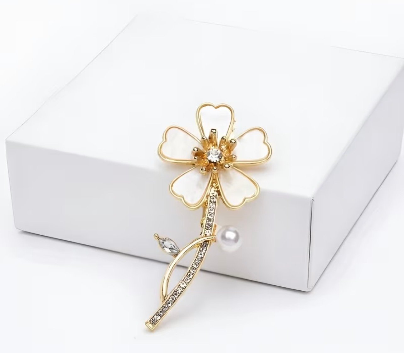 Ivory bloom - Image 1