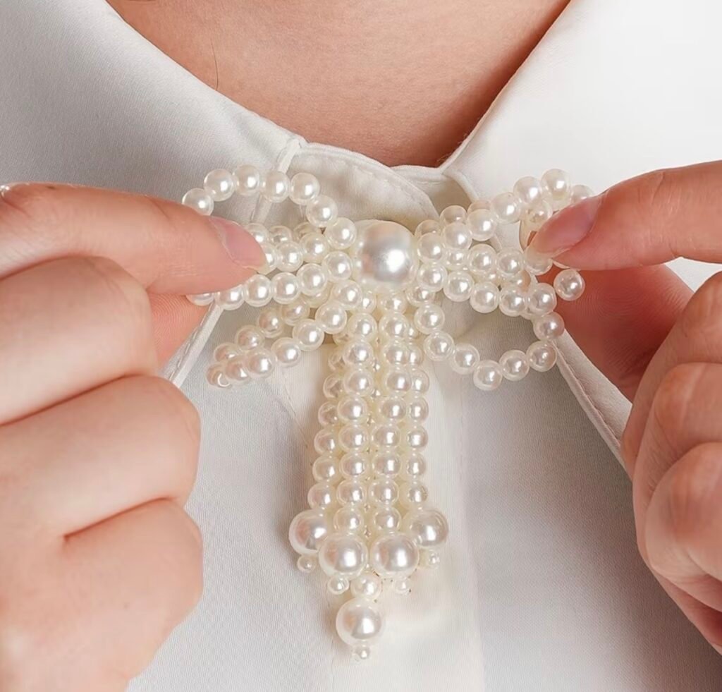 Pearl bow button cover