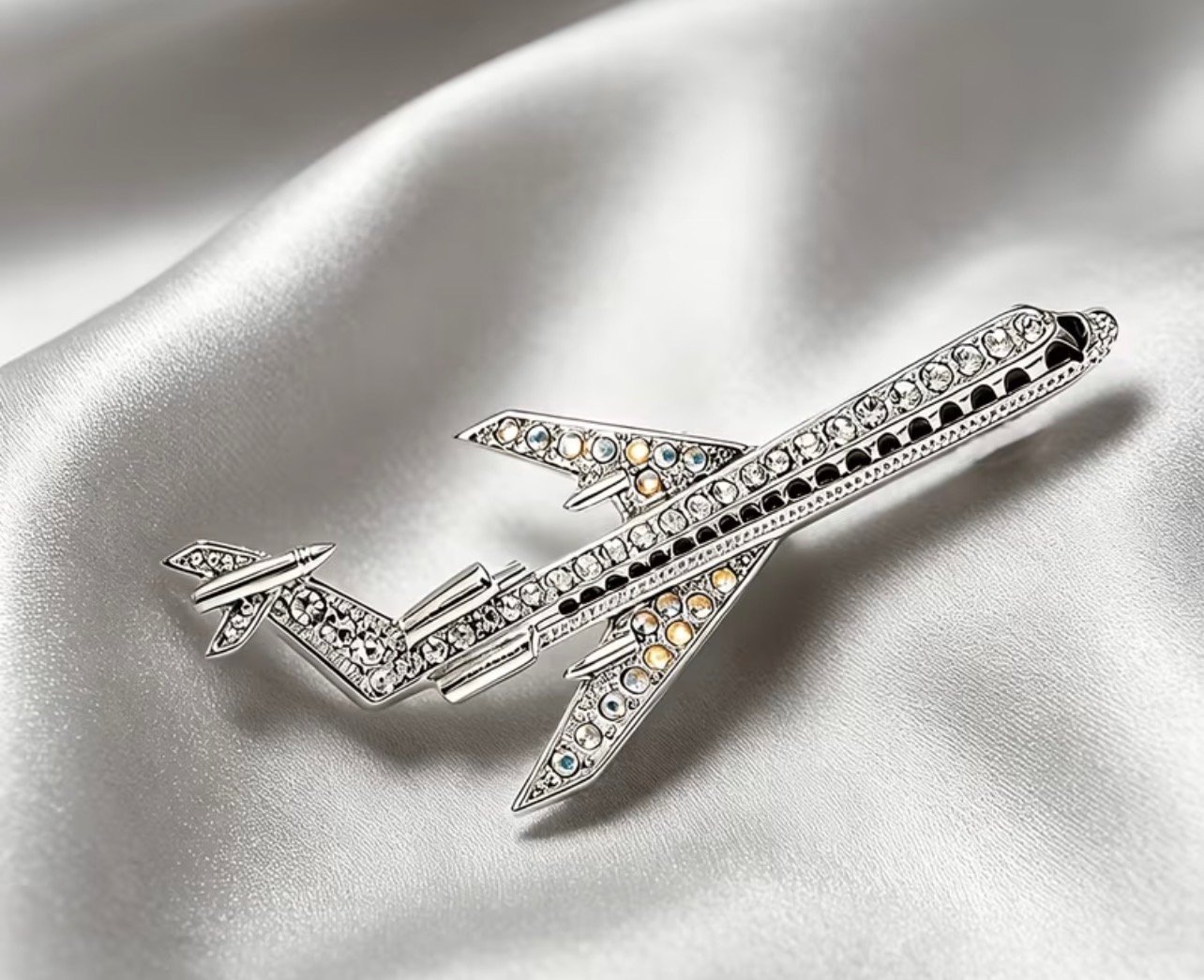 Silver airplane - Image 1