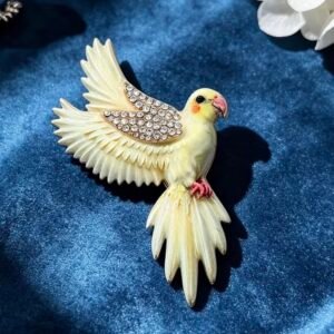 Sunlit parrot - Image 1
