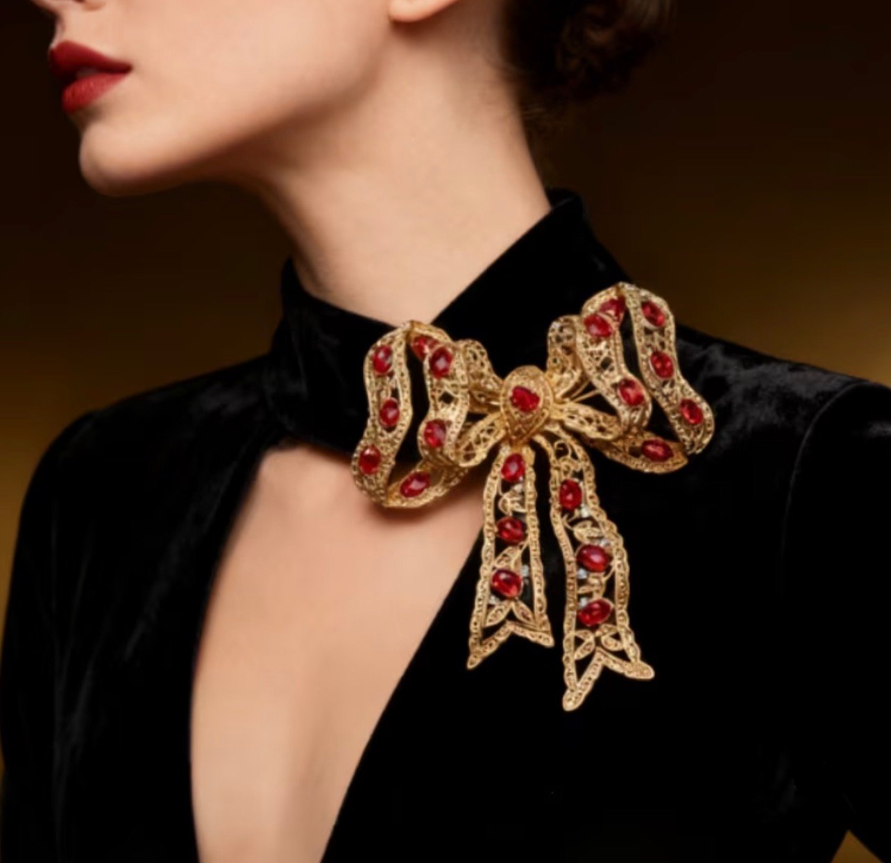 Ruby Noel bow - Image 3